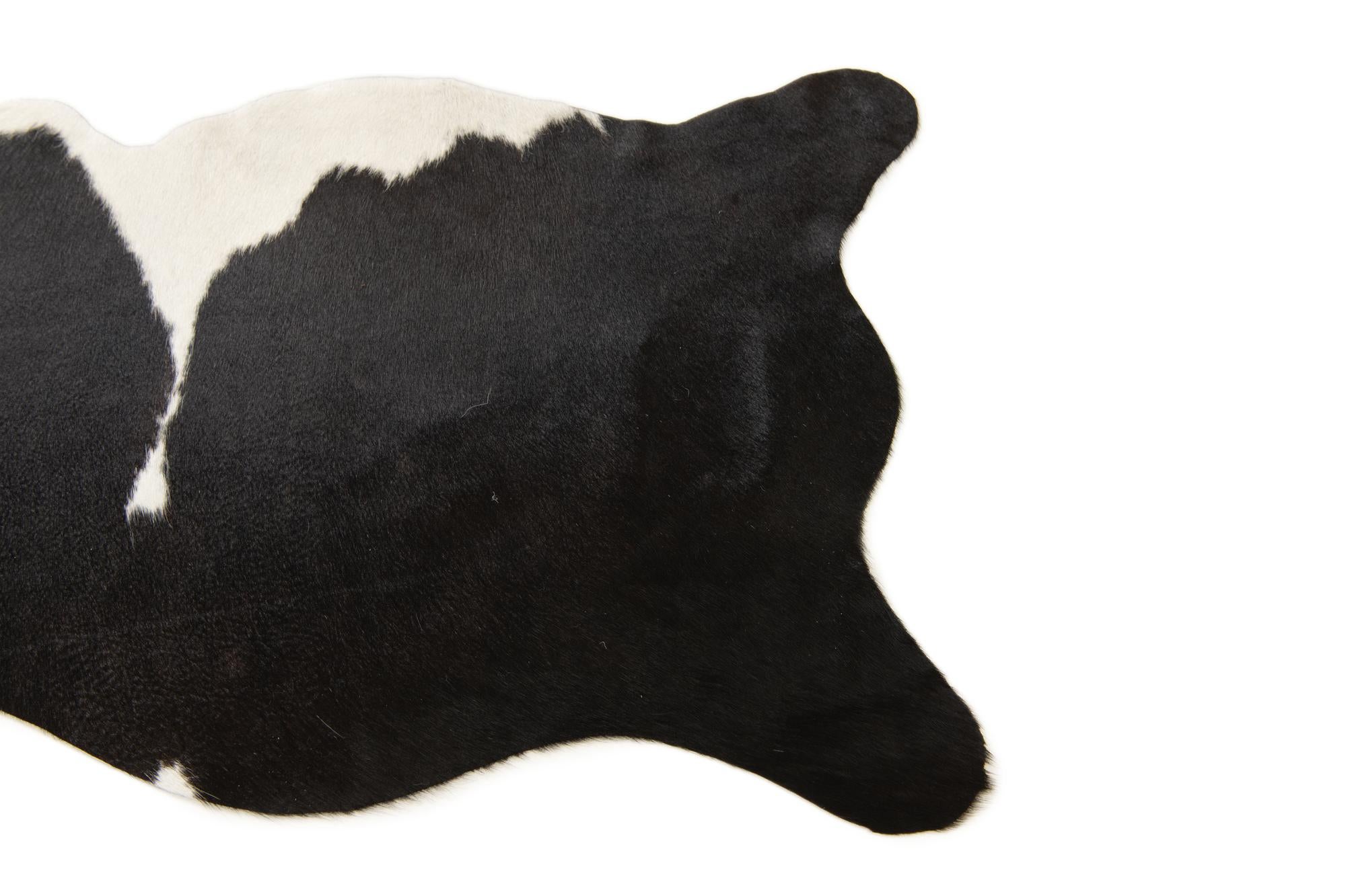 2' 1 x 2' 10 Cowhide Leather Rug