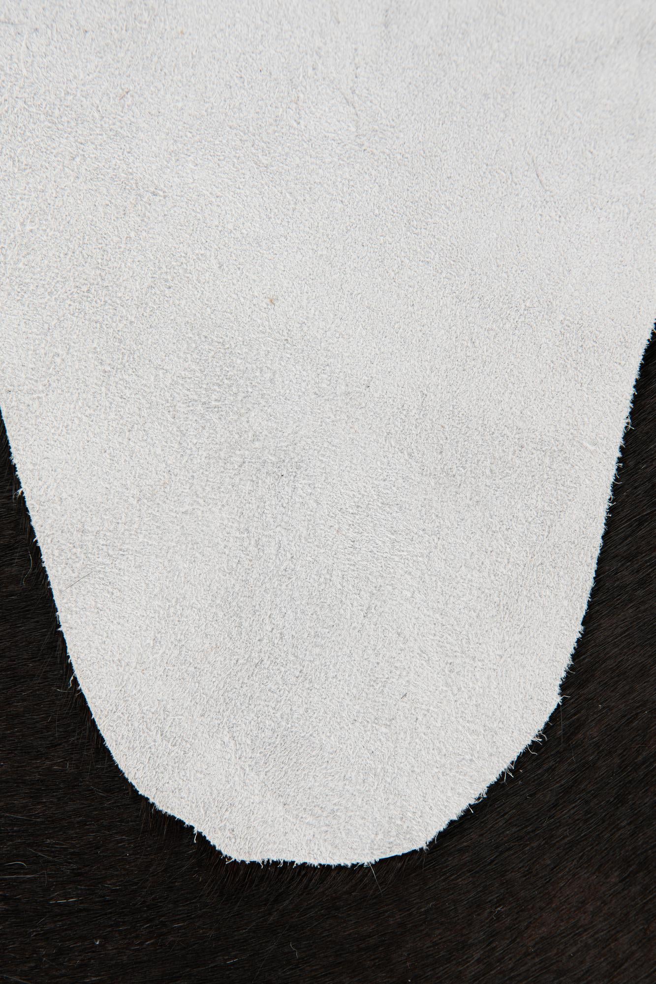 2' 1 x 2' 10 Cowhide Leather Rug