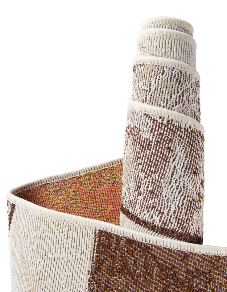 Detail image of 4' x 4' Easy-Clean Modern Indoor / Outdoor Round Rug