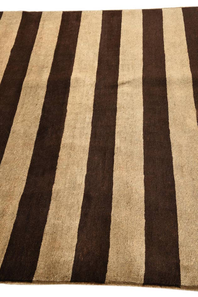 Detail image of 5' 1 x 6' 6 Hand Knotted Modern Ziegler Rug