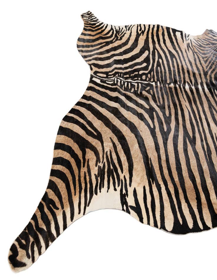 Detail image of 6' x 6' 6 Cowhide Leather Freeform Rug