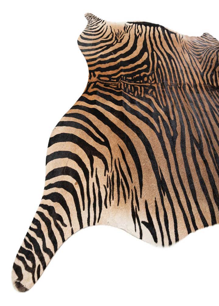 6' 5 x 7' Cowhide Leather Freeform Rug