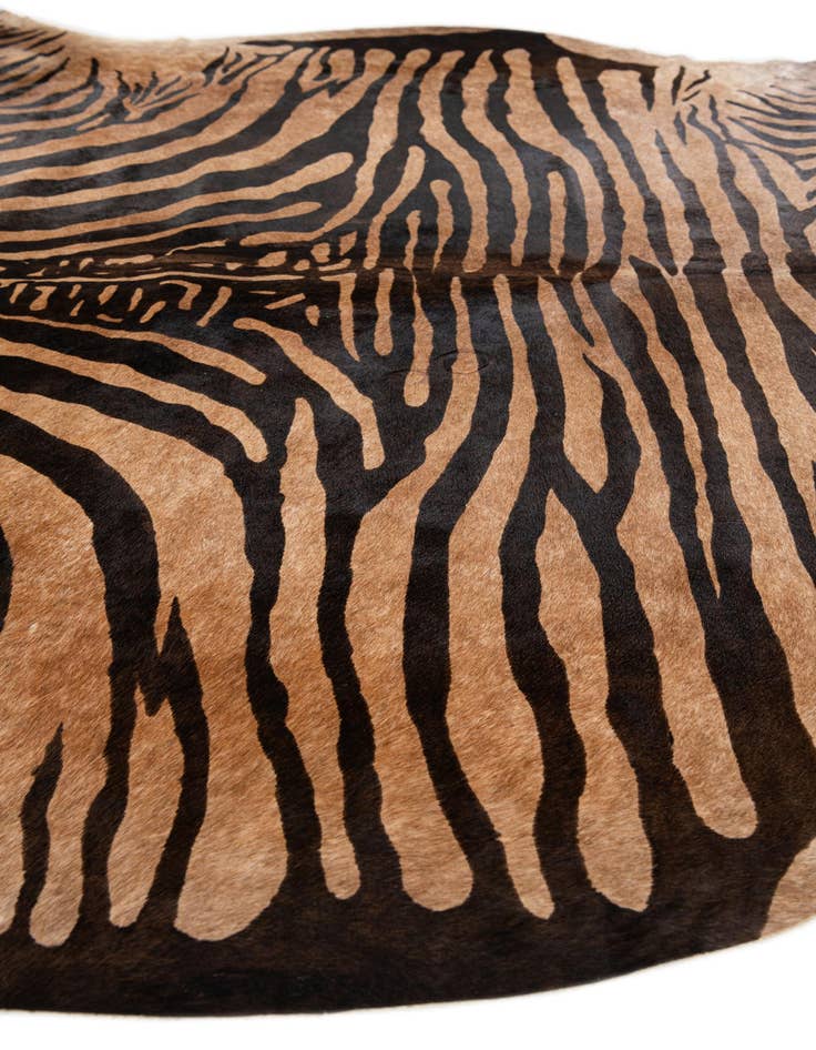 Detail image of 6' 2 x 6' 6 Cowhide Leather Freeform Rug