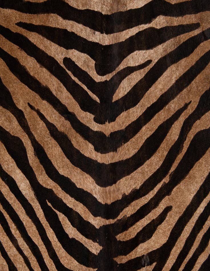Detail image of 6' 2 x 6' 6 Cowhide Leather Freeform Rug