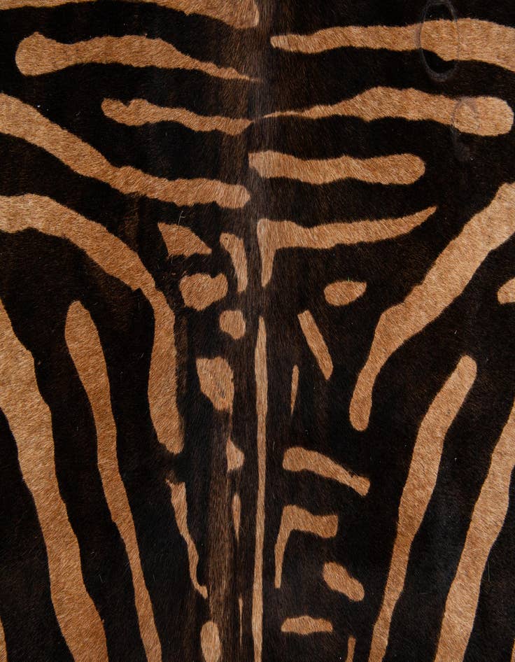 Detail image of 6' 2 x 6' 6 Cowhide Leather Freeform Rug