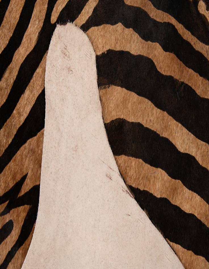 Detail image of 6' 2 x 6' 6 Cowhide Leather Freeform Rug