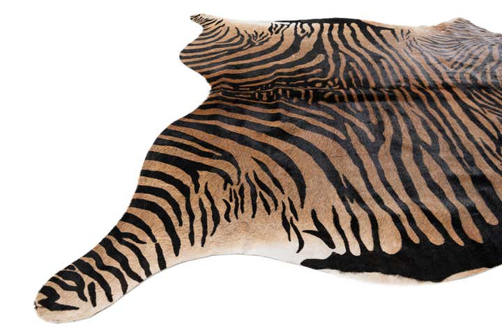 6' 3 x 6' 7 Cowhide Leather Freeform Rug