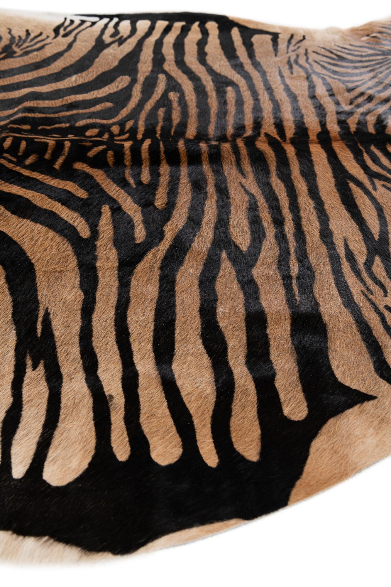 190cm x 200cm Cowhide Leather Alfombra Freeform