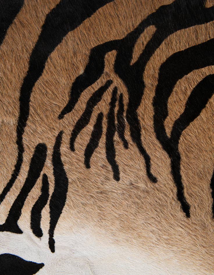 Detail image of 6' 3 x 6' 7 Cowhide Leather Freeform Rug