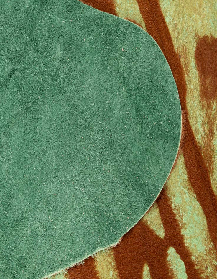 Detail image of 6' 6 x 7' 7 Cowhide Leather Freeform Rug