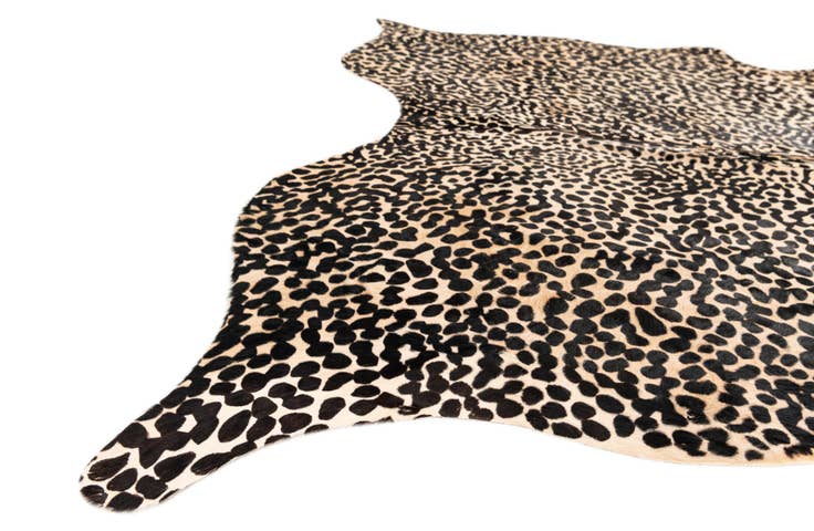 Detail image of 195cm x 205cm Cowhide Leather Alfombra Freeform