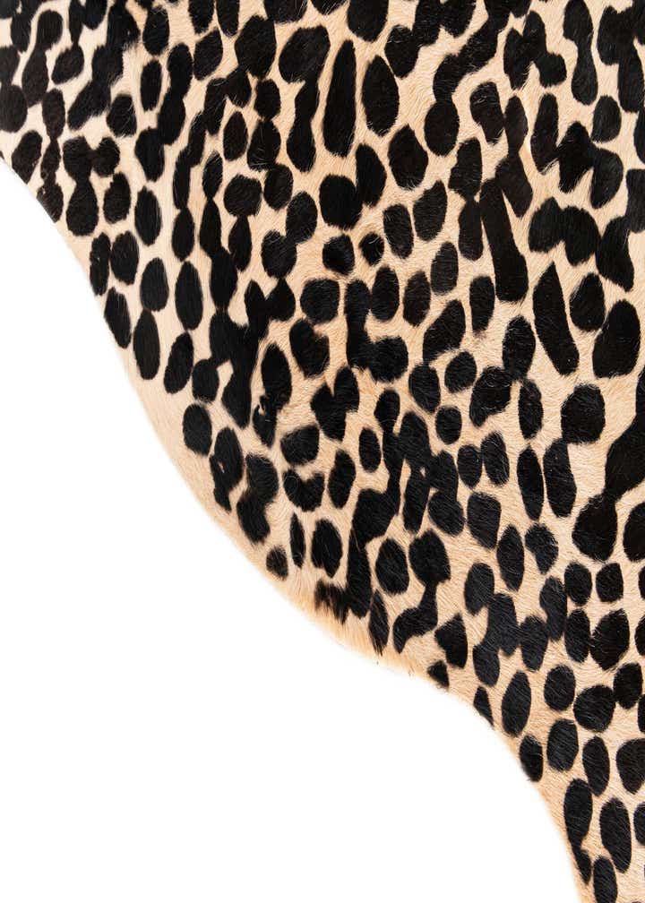 6' 4 x 6' 8 Cowhide Leather Freeform Rug