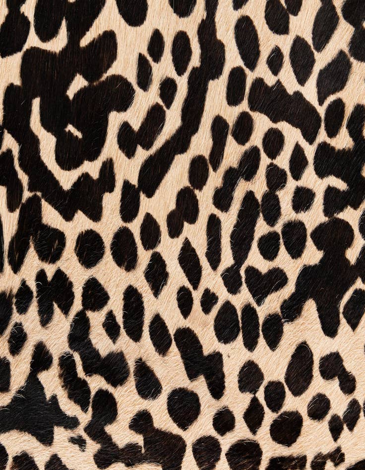 Detail image of 6' 4 x 6' 8 Cowhide Leather Freeform Rug