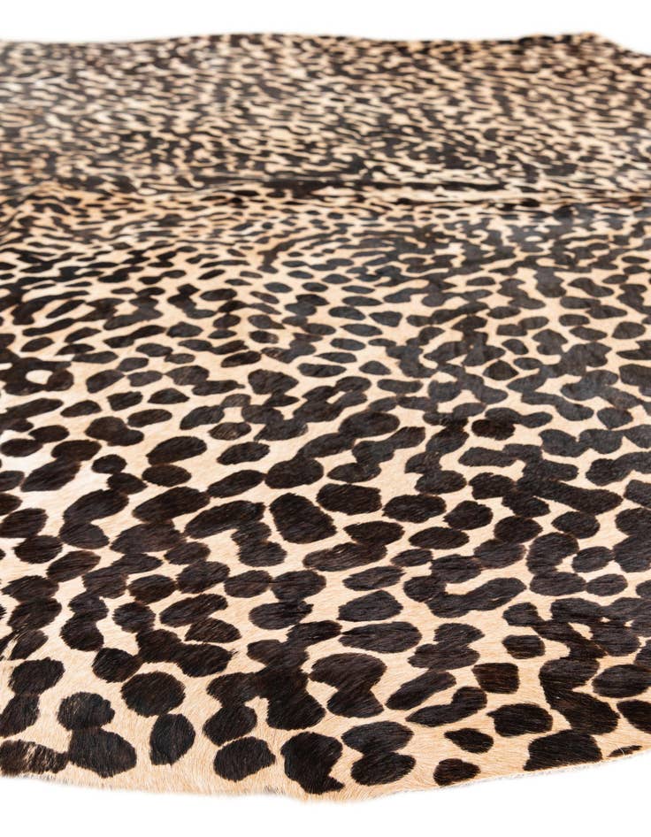 Detail image of 6' 2 x 6' 10 Cowhide Leather Freeform Rug