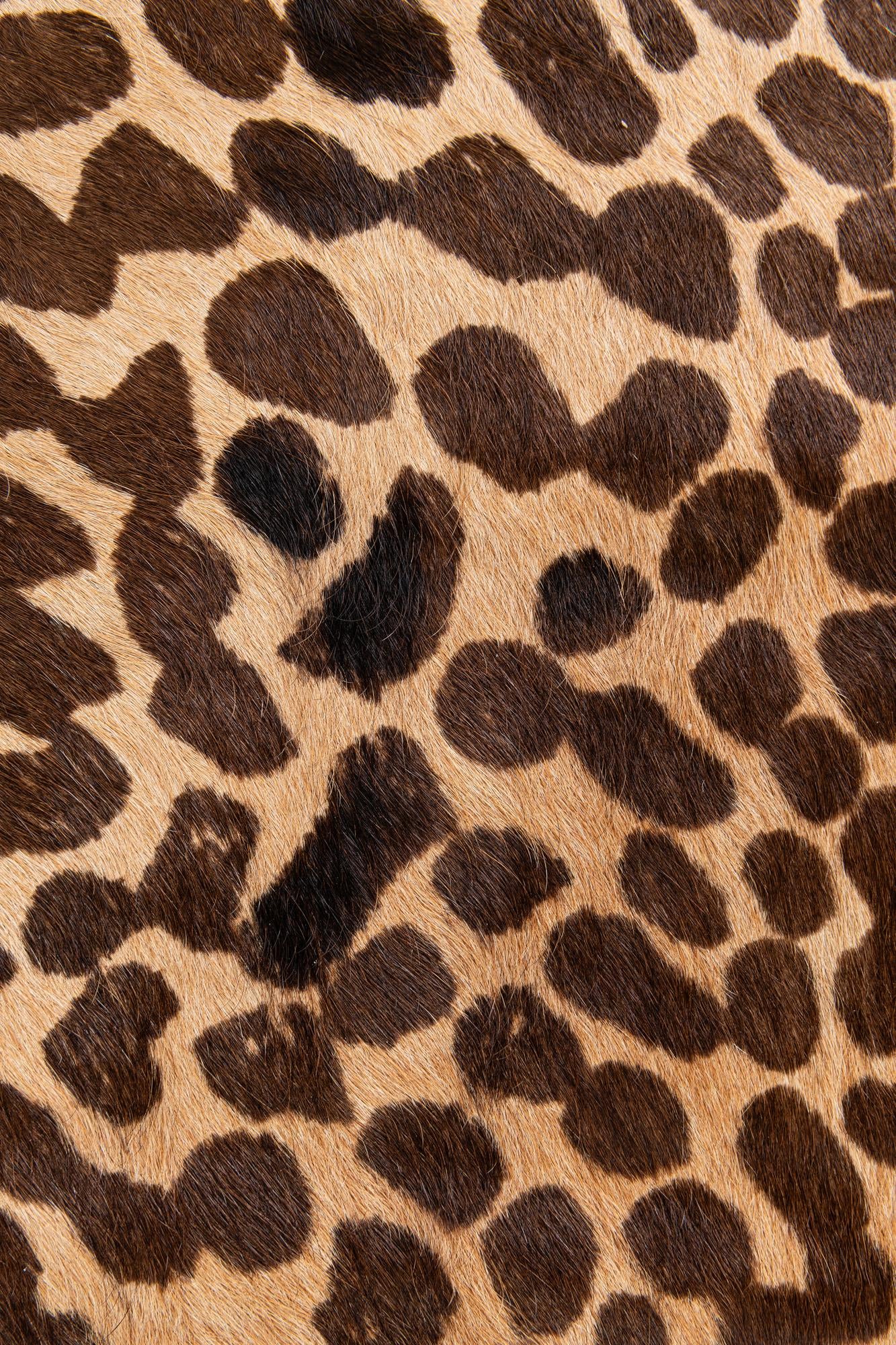190cm x 210cm Cowhide Leather Alfombra Freeform