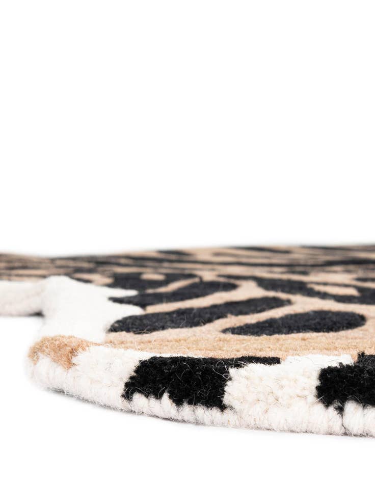 Detail image of 2' x 3' 1 Playtime Kids Wool Freeform Rug