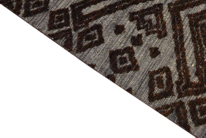 7' 11 x 10' 3 Hand Knotted Darya Wool Rug