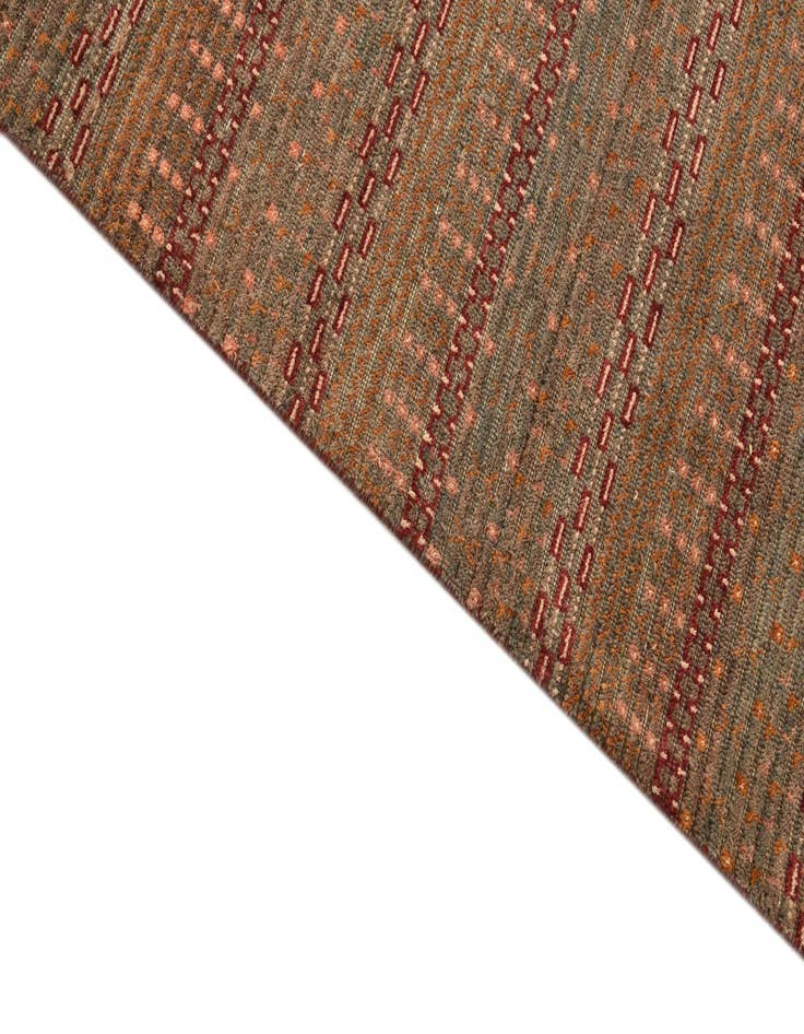 Detail image of 6' x 9' 2  Hand Knotted Darya Wool Rug