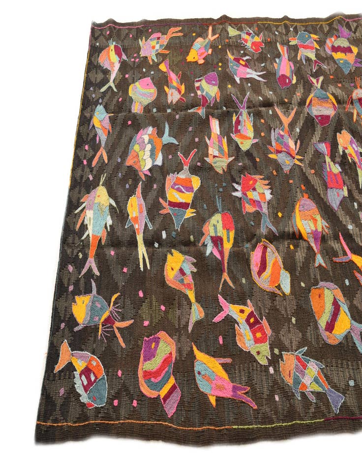 Detail image of 4' 9 x 6'  Hand Woven Kilim Suzani Wool Rug