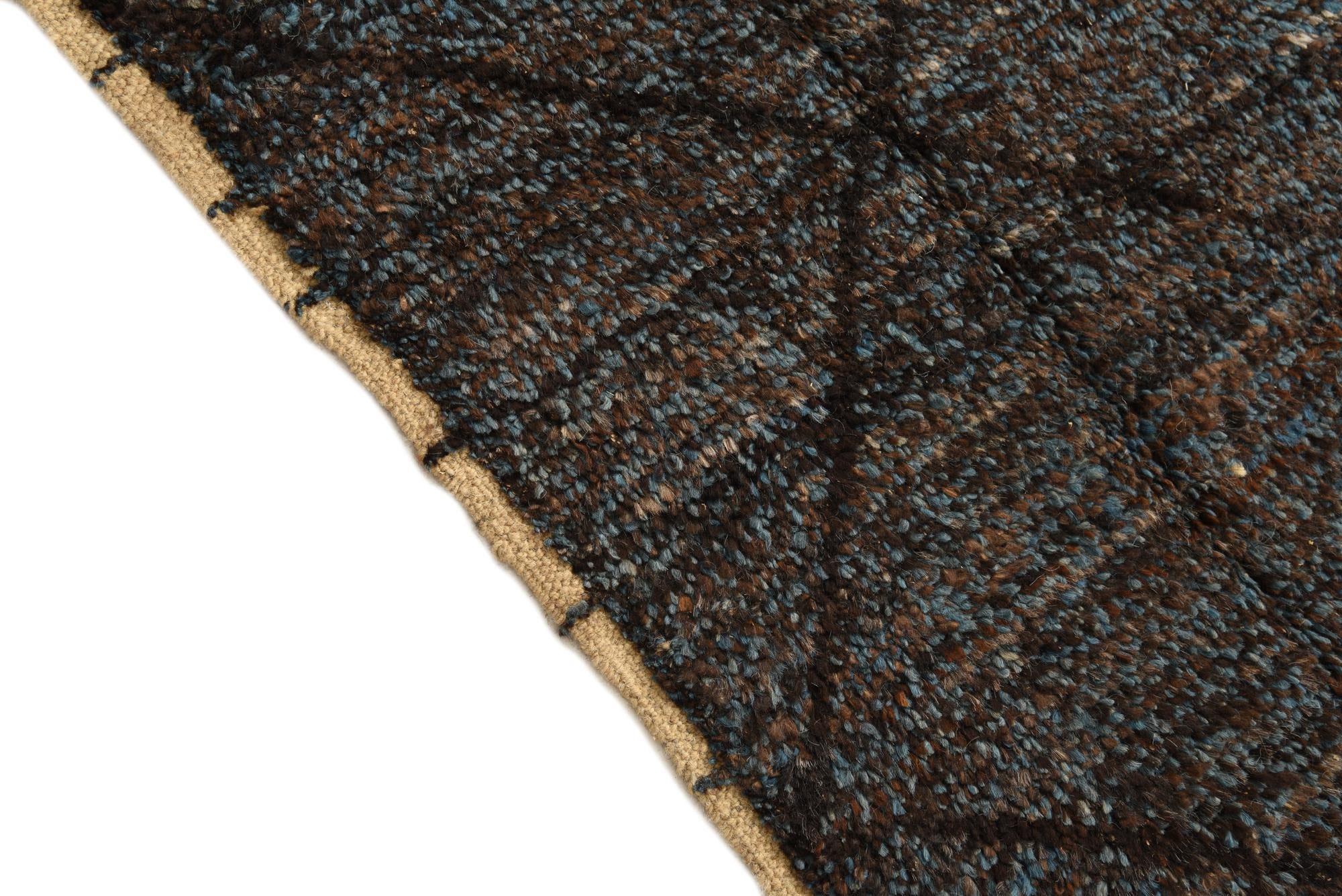 5' 10 x 8' 9 Hand Knotted Moroccan Wool Rug