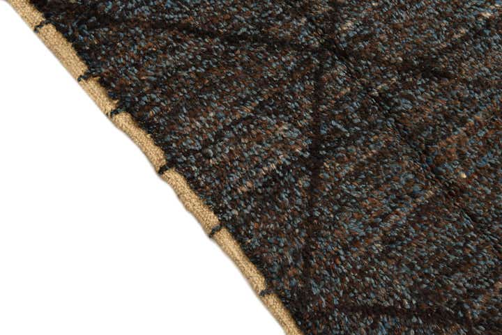 5' 10 x 8' 9 Hand Knotted Moroccan Wool Rug