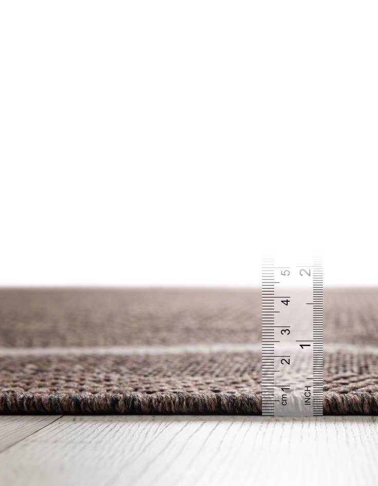 Detail image of 2' 7 x 4' Easy-Clean Border Indoor / Outdoor Hearth Rug