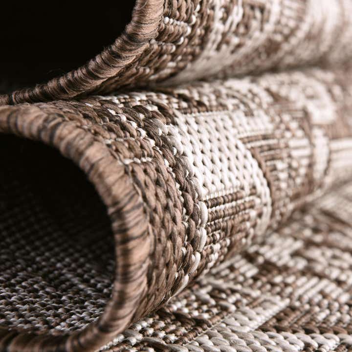 3' x 5' 3 Easy-Clean Aztec Indoor / Outdoor Oval Rug