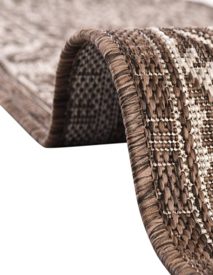 Detail image of 3' x 5' 3 Easy-Clean Aztec Indoor / Outdoor Oval Rug
