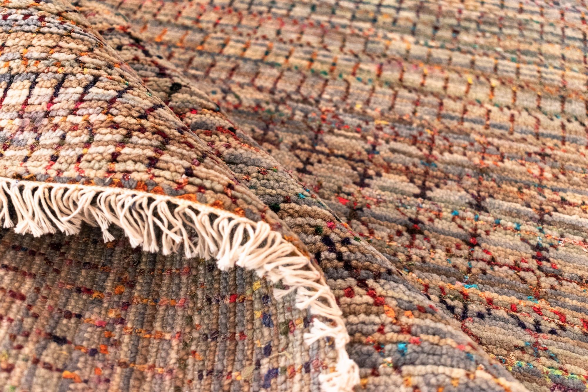 6' 8 x 9' 11 Agra Wool Rug