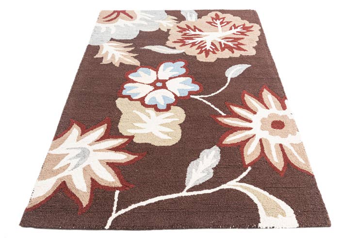 Detail image of 4' x 5' 10 Agra Rug