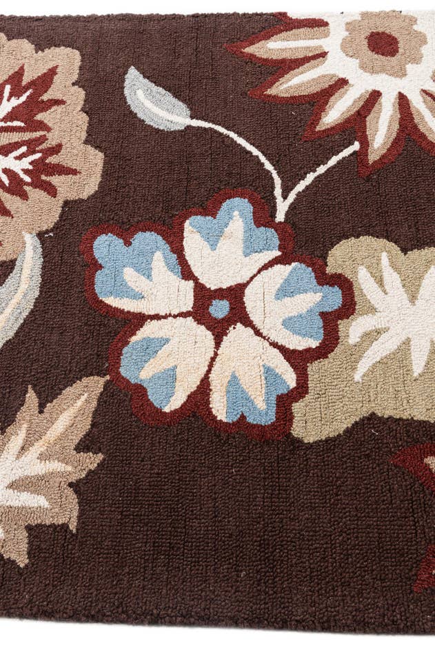 Detail image of 4' x 5' 10 Agra Rug