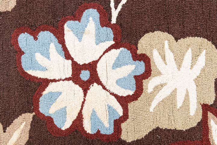 4' x 5' 10 Agra Rug