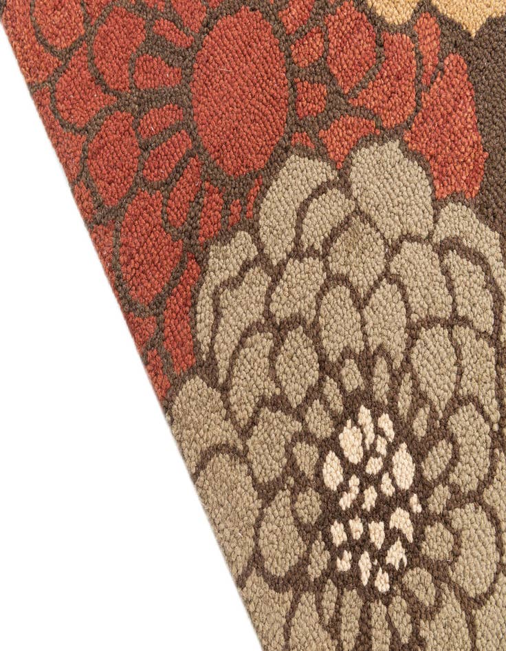 Detail image of 5' x 7' 4 Agra Rug