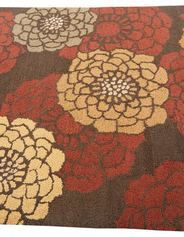 Detail image of 5' x 7' Agra Rug