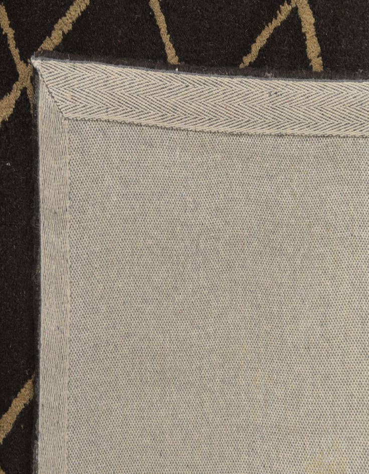 Detail image of 5' 1 x 7' 7 Agra Rug