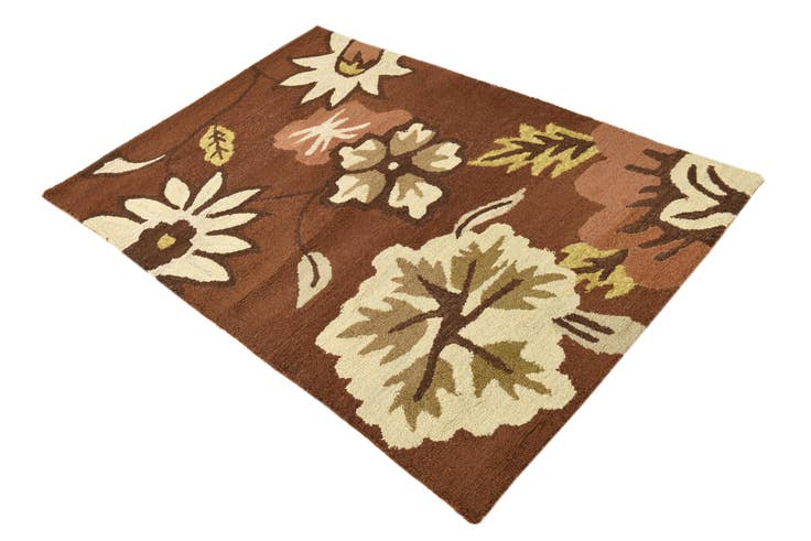 Detail image of 3' 11 x 5' 10 Agra Wool Rug