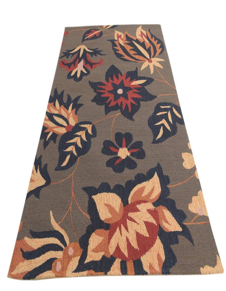 Detail image of 5' 1 x 8' Agra Wool Rug