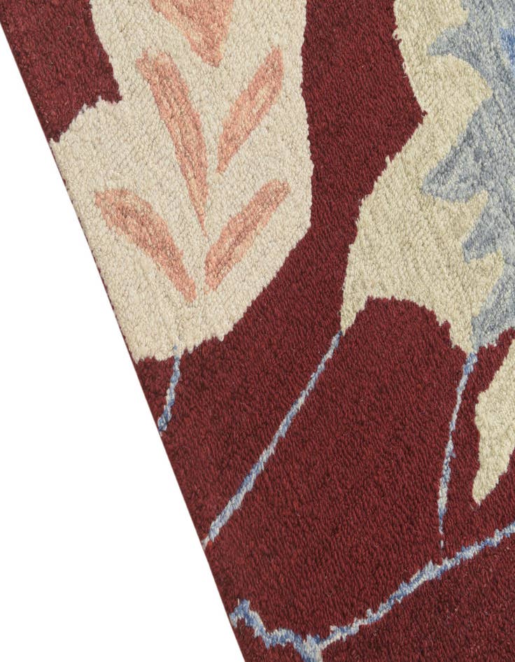 Detail image of 5' x 8' Agra Wool Rug