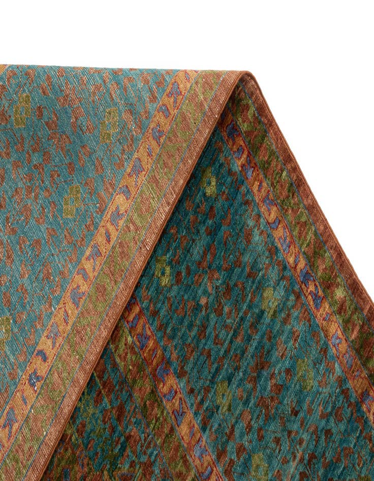 Detail image of 8' x 9' 11 Amina Rug