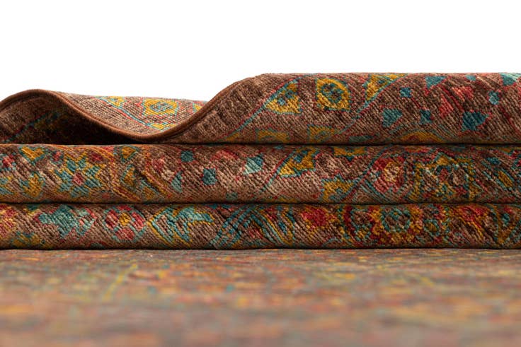 Detail image of 7' 11 x 9' 8 Amina Rug