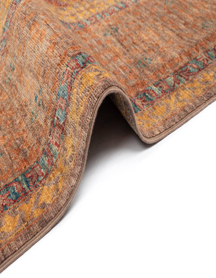 Detail image of 8' 2 x 10' 1 Amina Wool Rug