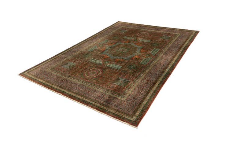 Detail image of 6' 11 x 9' 11 Amina Wool Rug