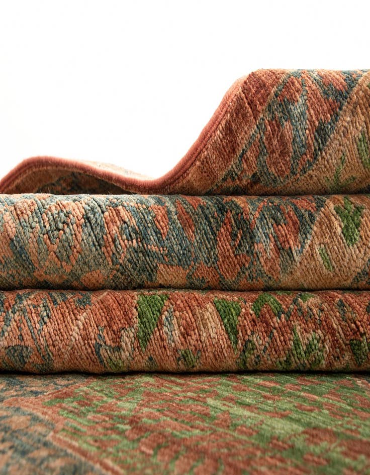 Detail image of 8' x 9' 10 Amina Wool Rug