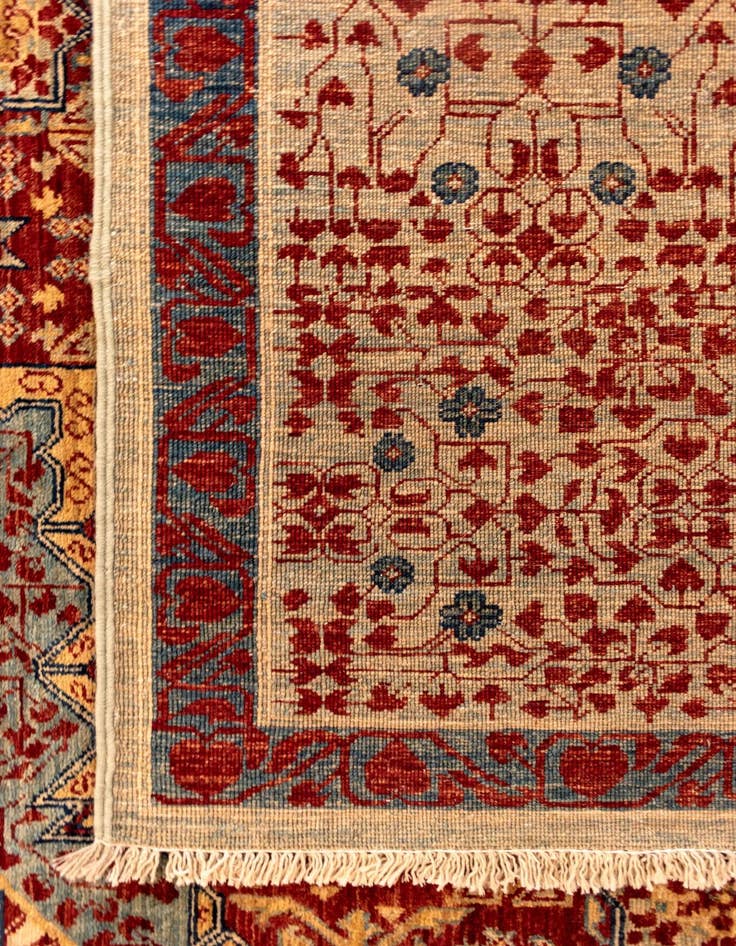 Detail image of 8' 5 x 9' 8 Amina Wool Rug