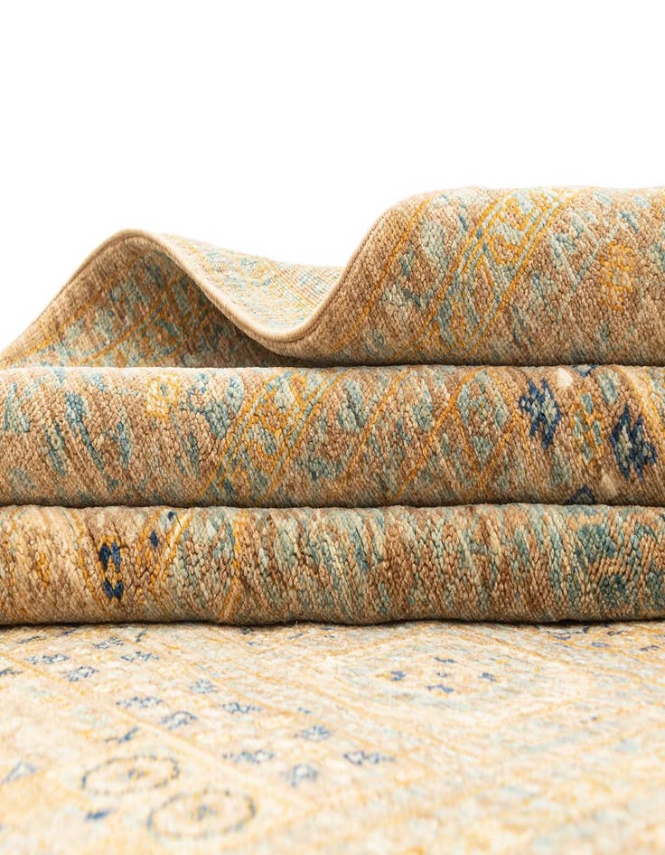 Detail image of 5' 1 x 6' 8 Hand Knotted Amina Rug