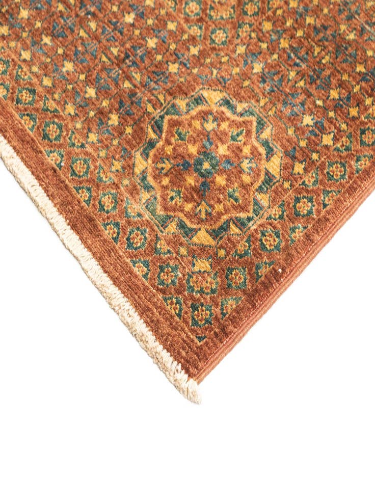 Detail image of 6' 8 x 10' Hand Knotted Amina Rug