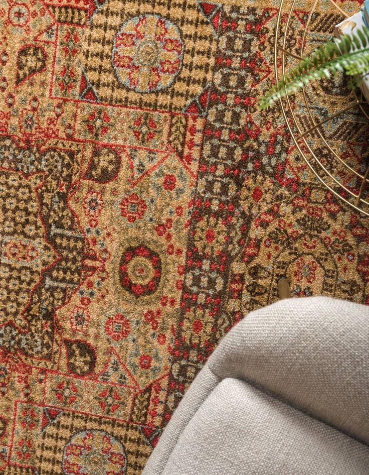 Detail image of 10' x 11' 4 Amina Rug