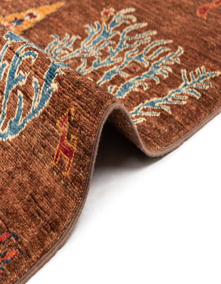 Detail image of 5' 7 x 7' 10 Ariana Ziegler Wool Rug