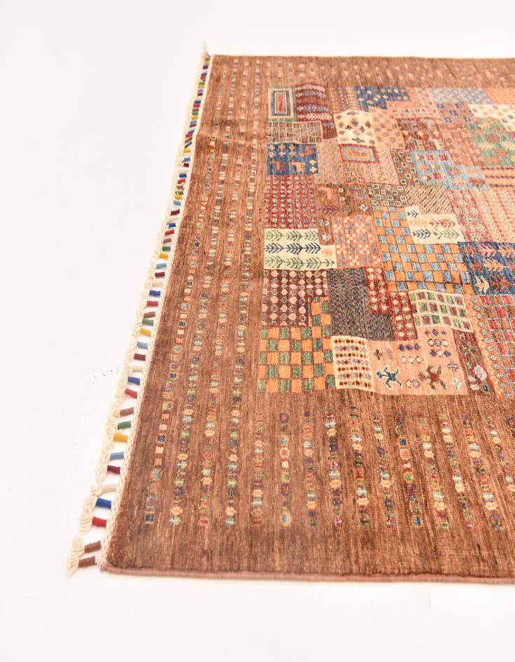 Detail image of 5' 1 x 6' 8  Hand Knotted Ariana Ziegler Rug