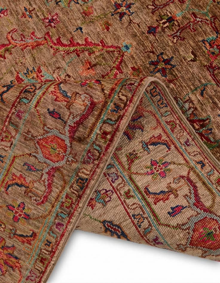 Detail image of 4' x 6' 5 Hand Knotted Ariana Ziegler Rug